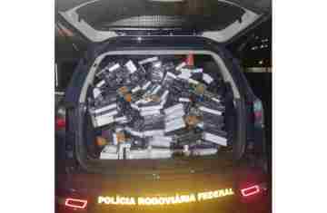 Laranjeiras - PRF apreende carga de celulares de alto valor escondida em compartimento oculto em caminhão